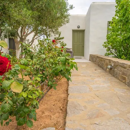 Βίλα Yiarina Isterni (Paros)